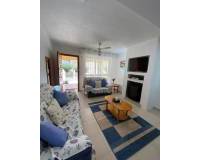 Alquiler a largo plazo - Casa adosada / Duplex - El Campello - Pueblo Acantilado - Venta Lanuza