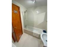 Alquiler a largo plazo - Casa adosada / Duplex - El Campello - Pueblo Acantilado - Venta Lanuza