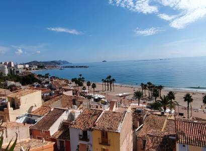 Casa adosada - Resale -  - 