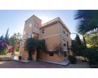 Resale - Chalet - El Campello - La Almadraba-Coveta Fumà-Amerador