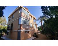 Resale - Chalet - El Campello - La Almadraba-Coveta Fumà-Amerador