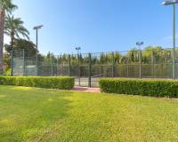 Revente - Villa / Half vrijstaand - Alicante - Alicante Golf