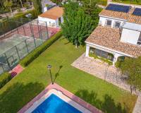 Venta - Villa / Semi separado - Alicante - Alicante Golf