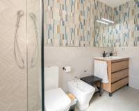 Venta - Villa / Semi separado - Alicante - Alicante Golf