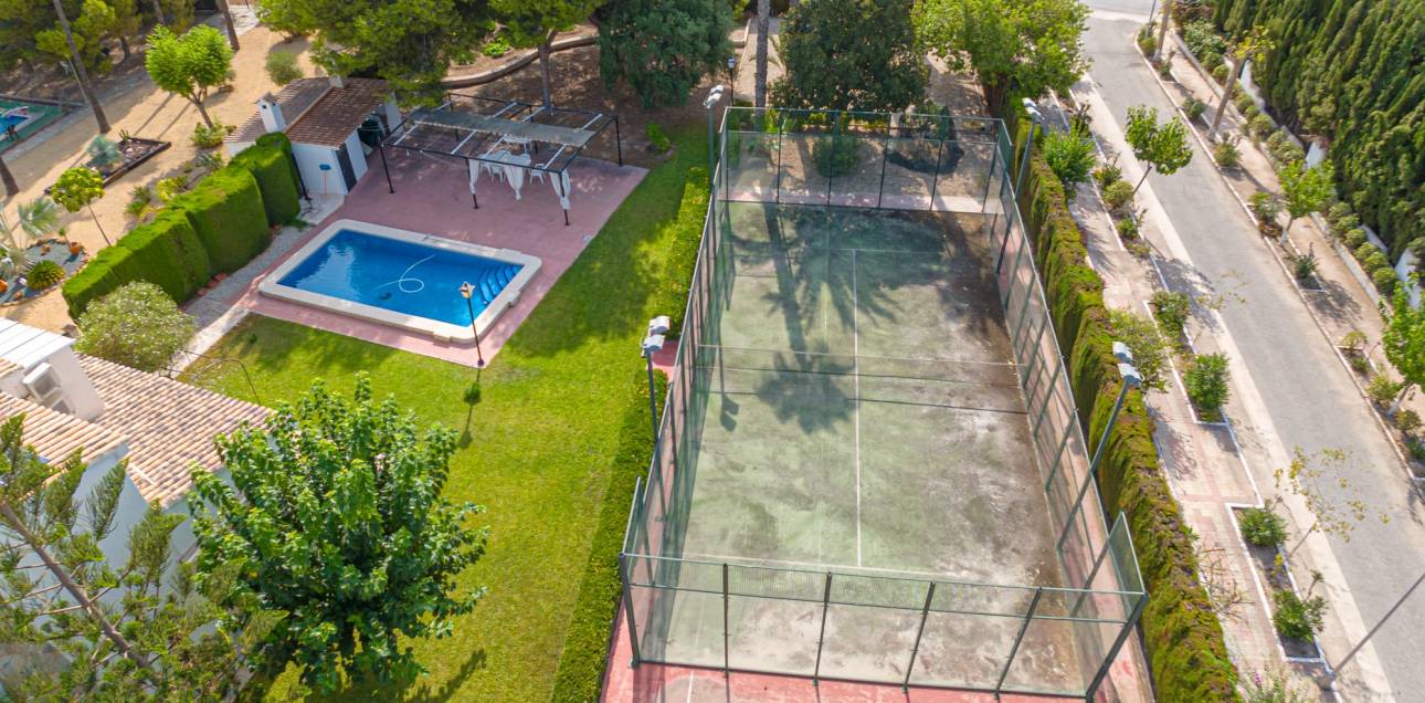 Venta - Villa / Semi separado - Alicante - Alicante Golf