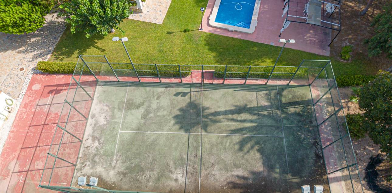 Venta - Villa / Semi separado - Alicante - Alicante Golf