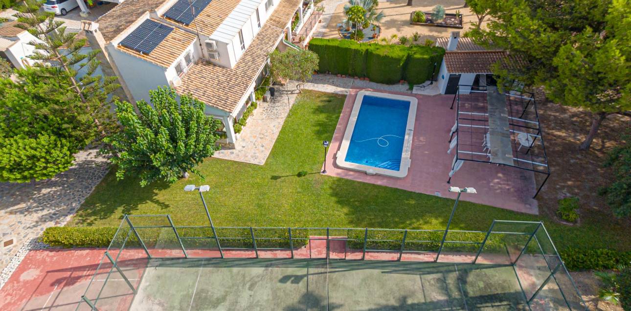 Venta - Villa / Semi separado - Alicante - Alicante Golf