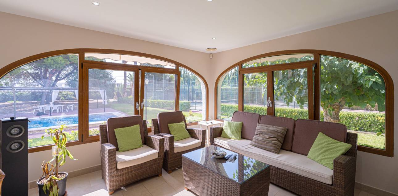 Venta - Villa / Semi separado - Alicante - Alicante Golf