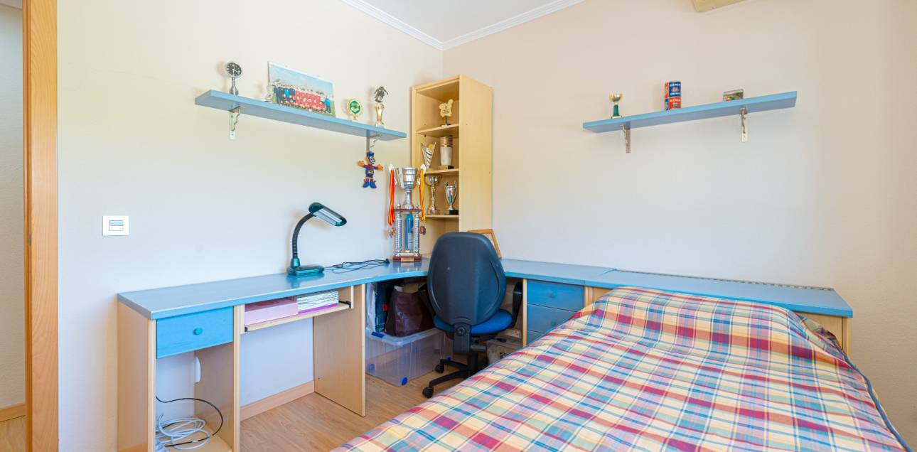 Venta - Villa / Semi separado - Alicante - Alicante Golf