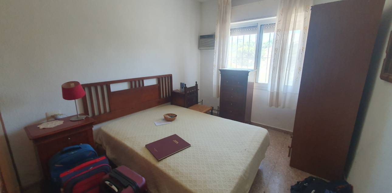 Resale - Villa - El Campello