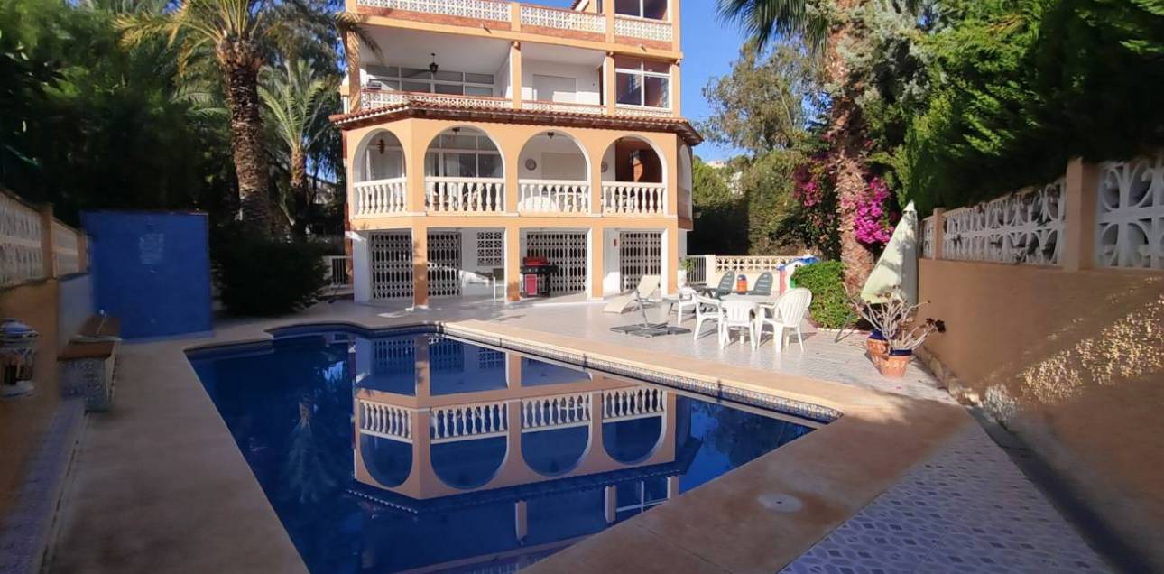 Venta - Chalet - El Campello - La Almadraba-Coveta Fumà-Amerador