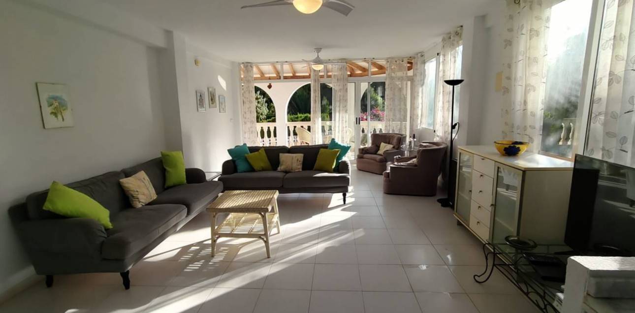 Venta - Chalet - El Campello - La Almadraba-Coveta Fumà-Amerador