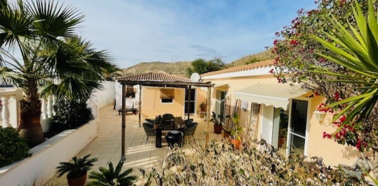 Venta - Chalet - El Campello - La Almadraba-Coveta Fumà-Amerador