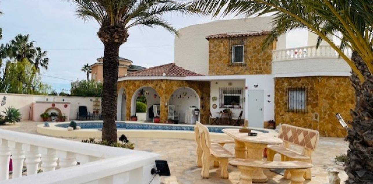 Venta - Chalet - El Campello - La Almadraba-Coveta Fumà-Amerador