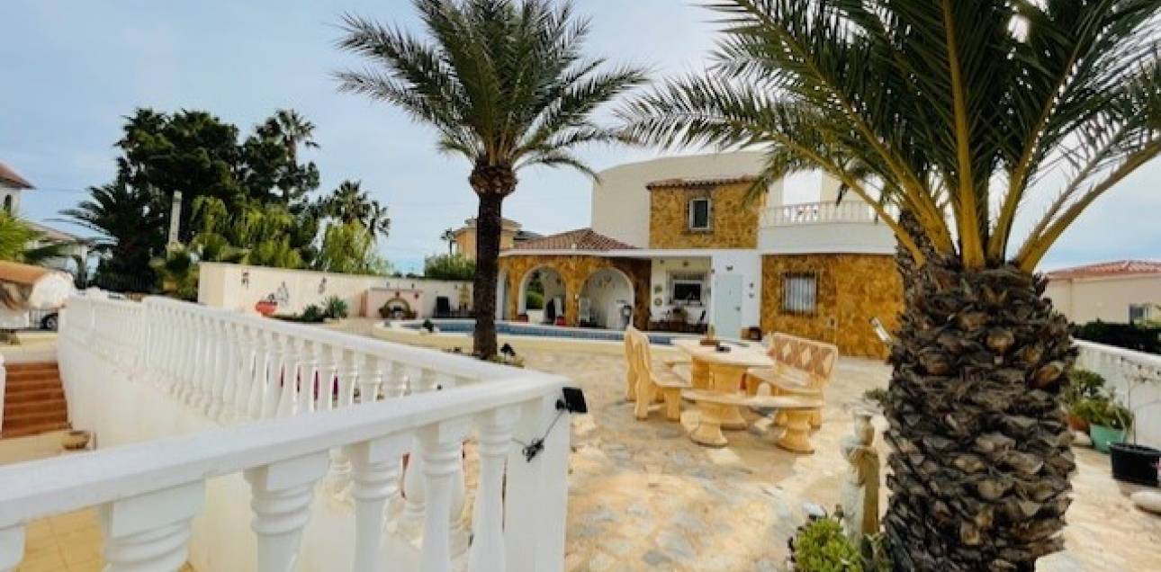 Venta - Chalet - El Campello - La Almadraba-Coveta Fumà-Amerador