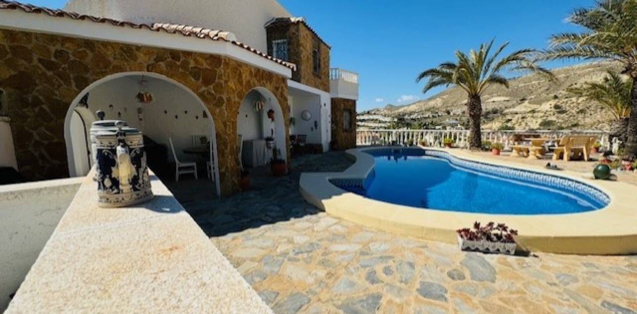 Venta - Chalet - El Campello - La Almadraba-Coveta Fumà-Amerador