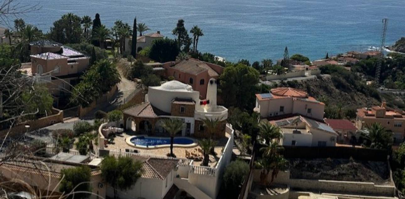 Venta - Chalet - El Campello - La Almadraba-Coveta Fumà-Amerador