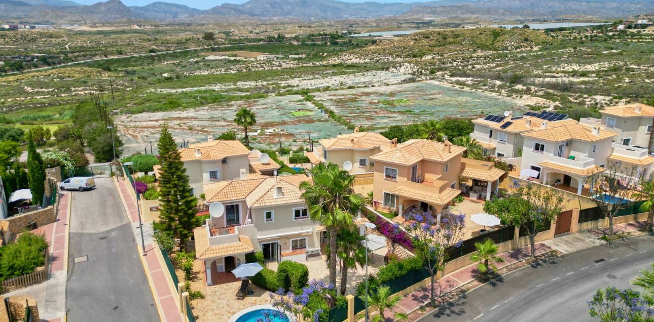 Resale - Villa - Muchamiel