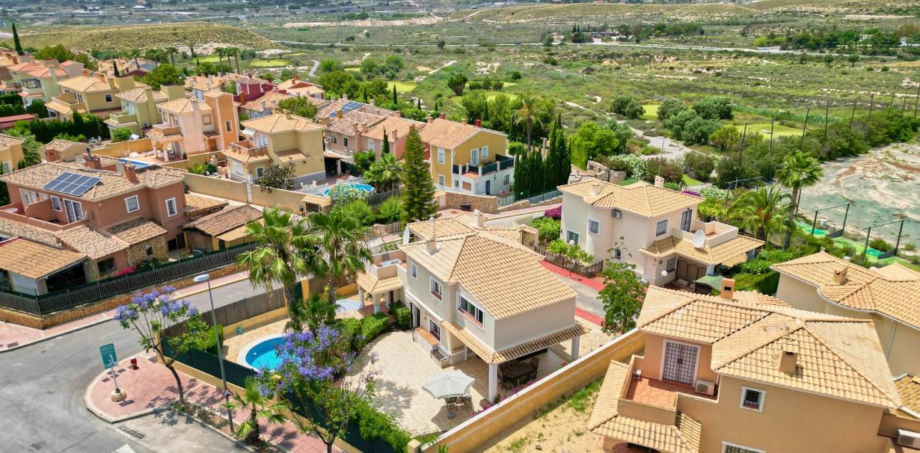 Resale - Villa - Muchamiel