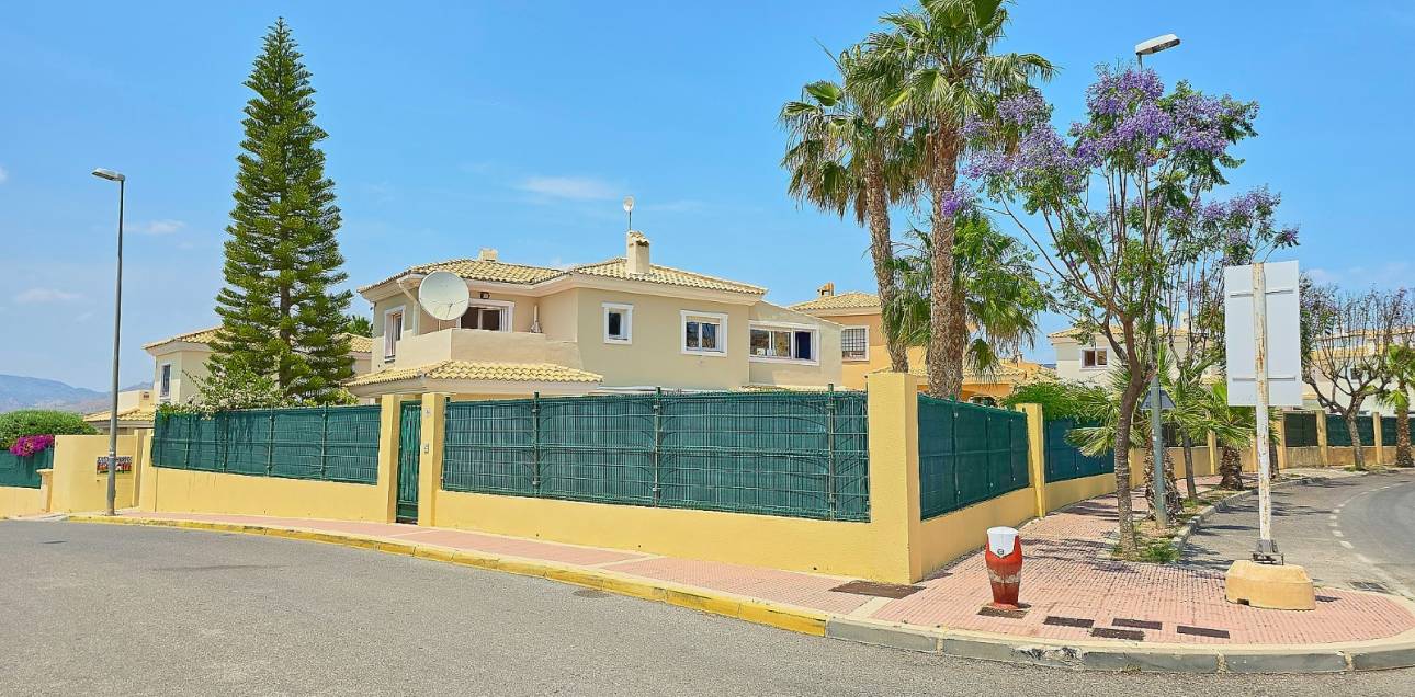 Resale - Villa - Muchamiel