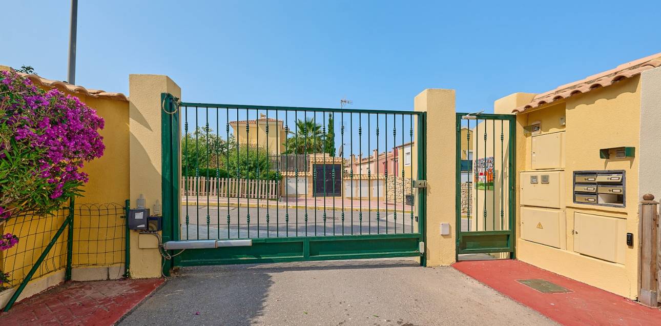 Resale - Villa - Muchamiel