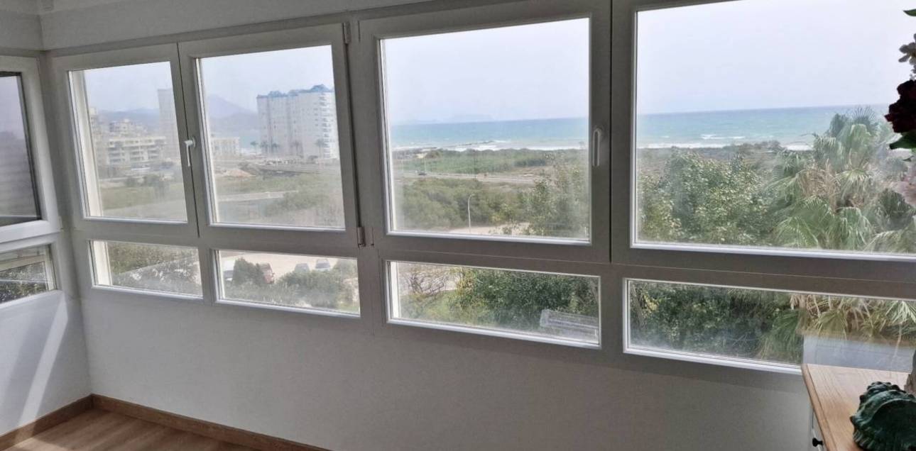 Alquiler a largo plazo - Apartamento - El Campello - Platja Muchavista