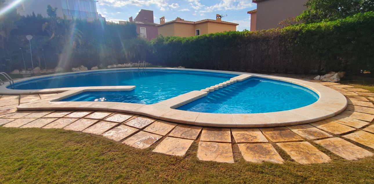 Resale - Villa - Muchamiel