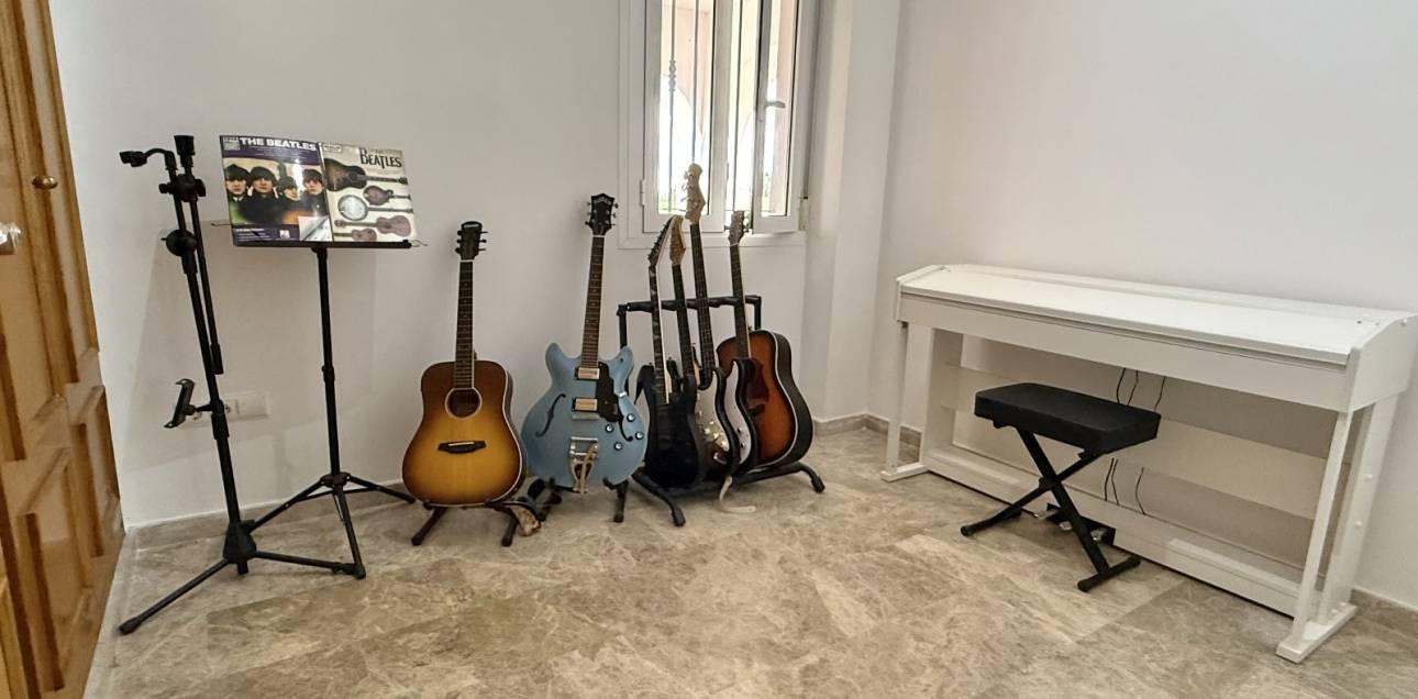 Resale - Villa - Muchamiel