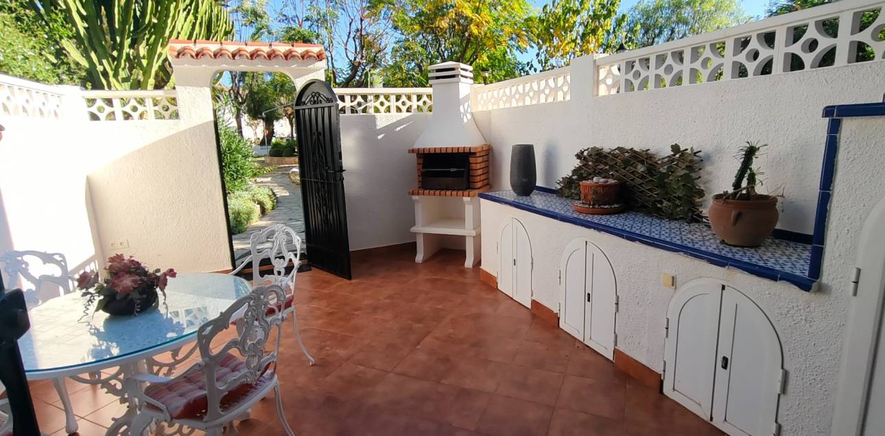 Venta - Casa de pueblo - El Campello - La Almadraba-Coveta Fumà-Amerador