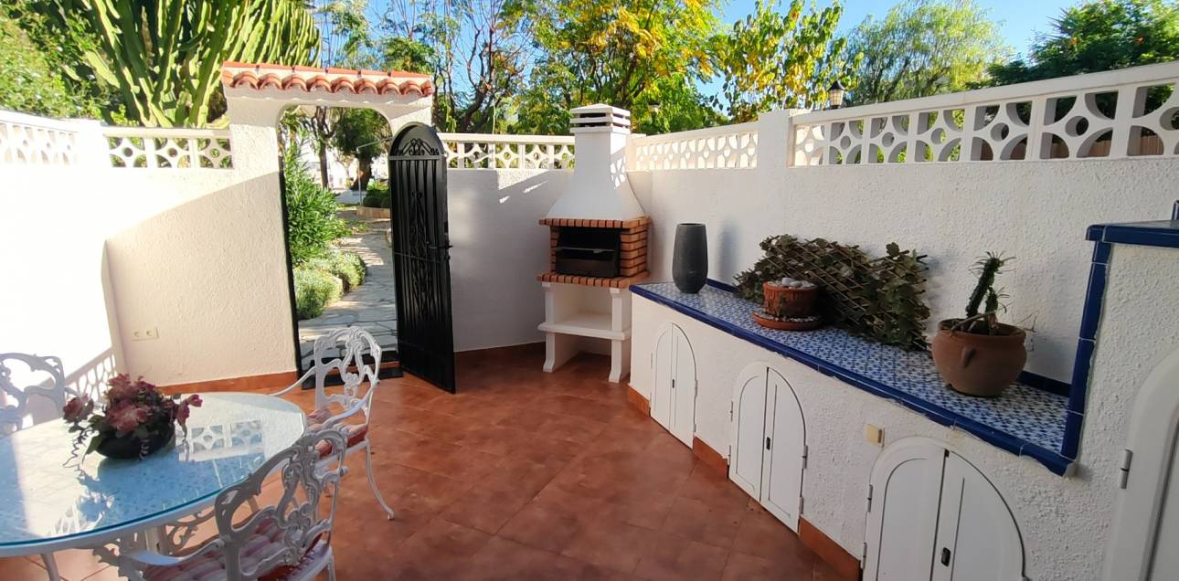 Venta - Casa de pueblo - El Campello - La Almadraba-Coveta Fumà-Amerador