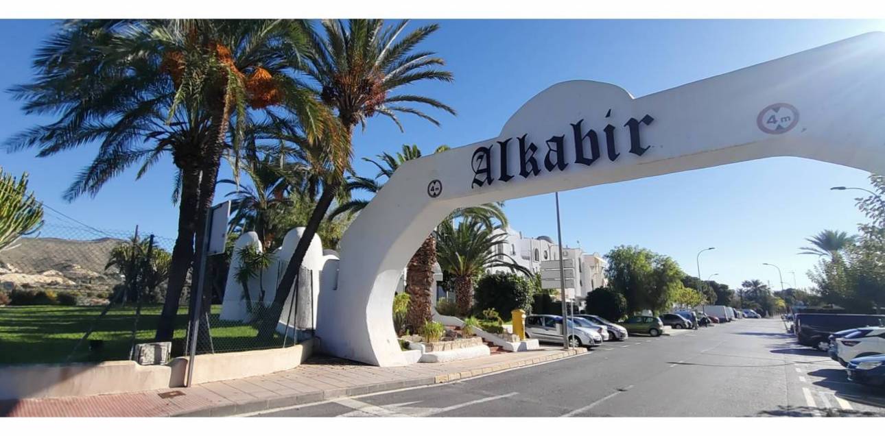 Venta - Bungalow - El Campello - La Almadraba-Coveta Fumà-Amerador