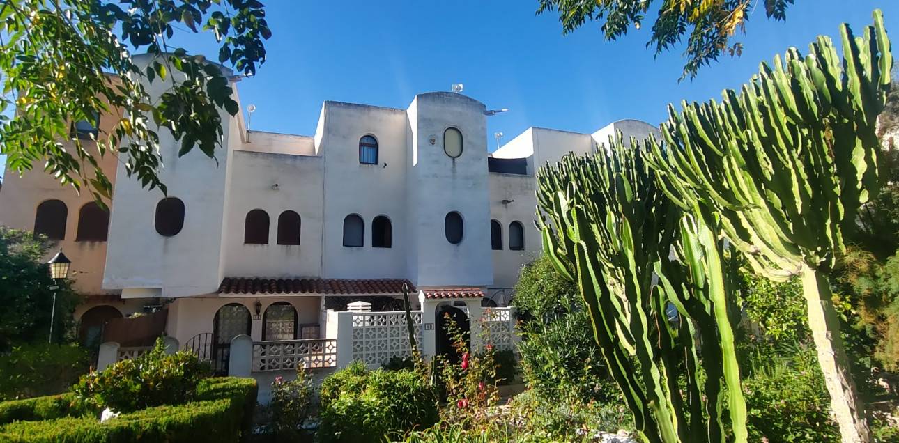 Venta - Casa de pueblo - El Campello - La Almadraba-Coveta Fumà-Amerador