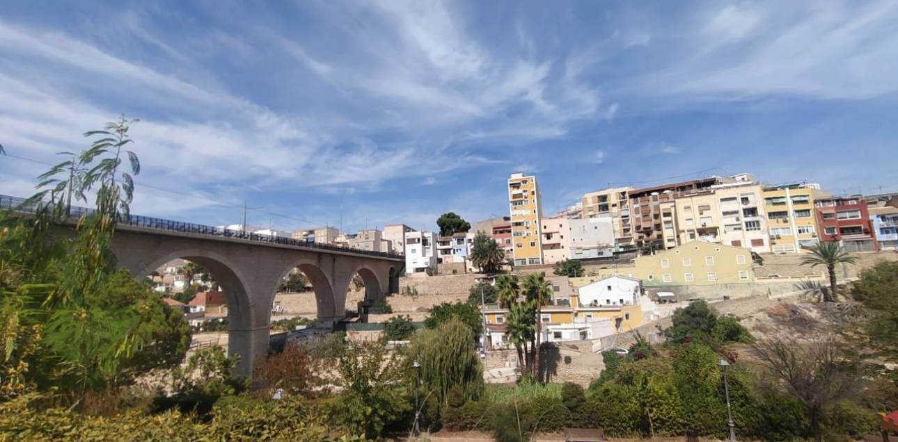 Venta - Chalet pareado - La Vila Joiosa - Villajoyosa - Casco Antiguo-Playa de Villajoyosa-Zona Puerto