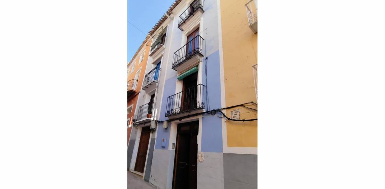 Venta - Chalet pareado - La Vila Joiosa - Villajoyosa - Casco Antiguo-Playa de Villajoyosa-Zona Puerto