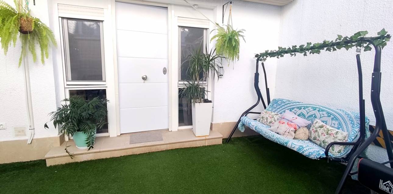 Resale - Bungalow - El Campello - La Almadraba-Coveta Fumà-Amerador