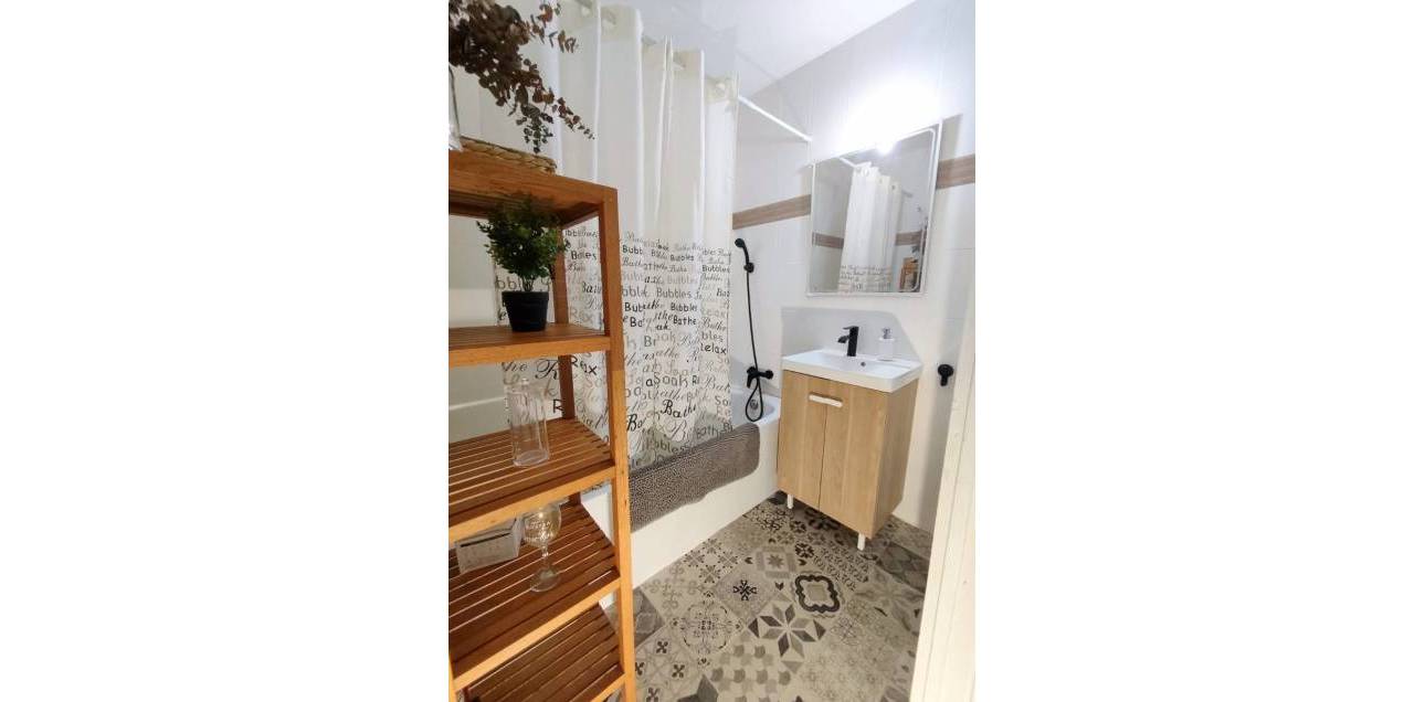 Resale - Bungalow - El Campello - La Almadraba-Coveta Fumà-Amerador