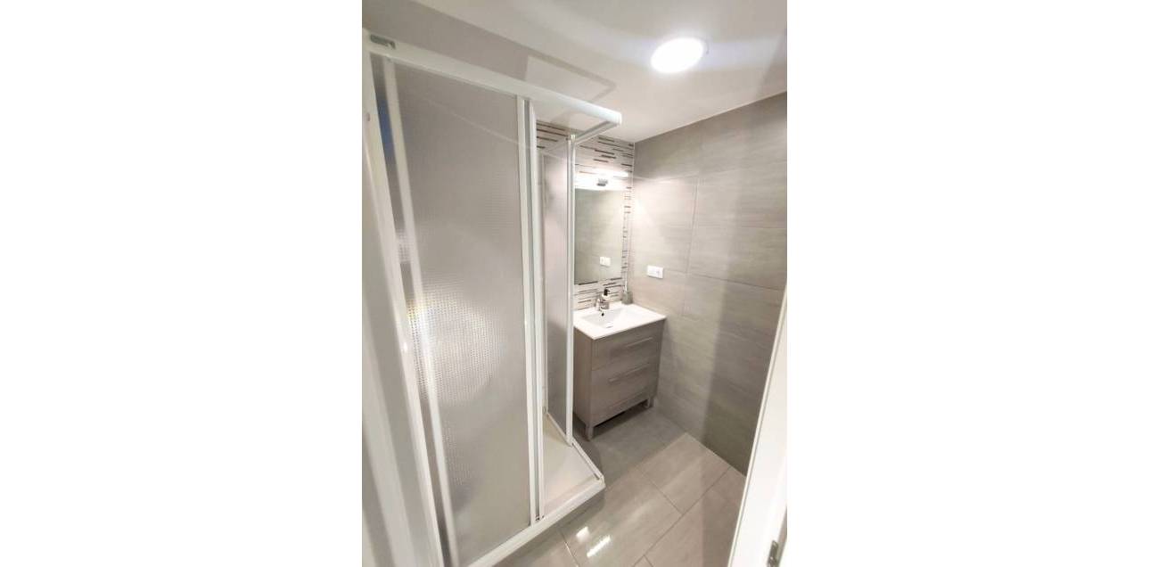 Resale - Bungalow - El Campello - La Almadraba-Coveta Fumà-Amerador