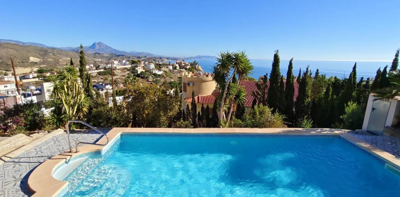 Resale - Chalet - El Campello - Norte-Venta Lanuza-Cala d'Or