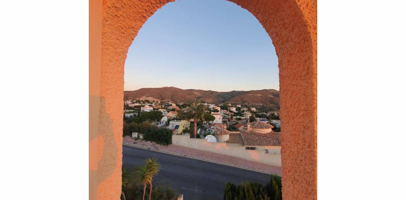 Resale - Chalet - El Campello - Norte-Venta Lanuza-Cala d'Or