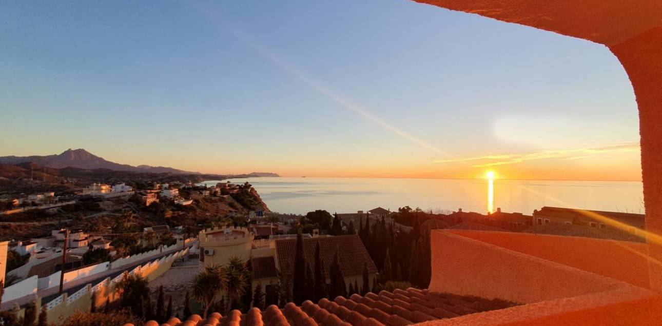 Resale - Chalet - El Campello - Norte-Venta Lanuza-Cala d'Or