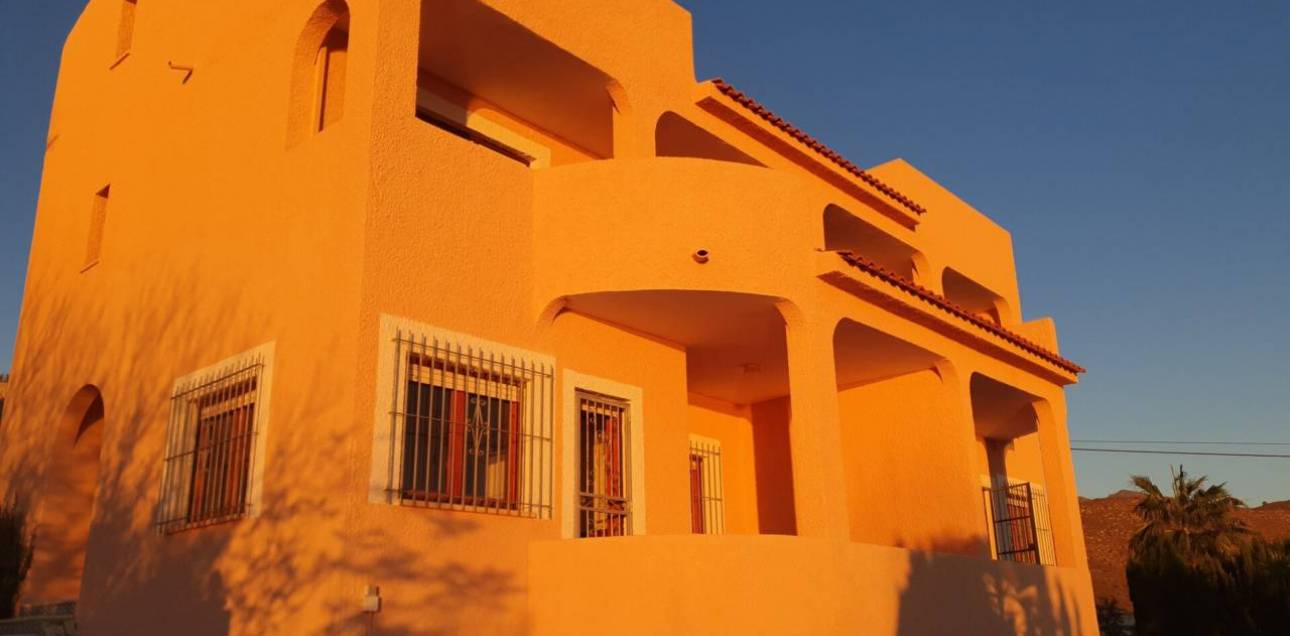 Resale - Chalet - El Campello - Norte-Venta Lanuza-Cala d'Or