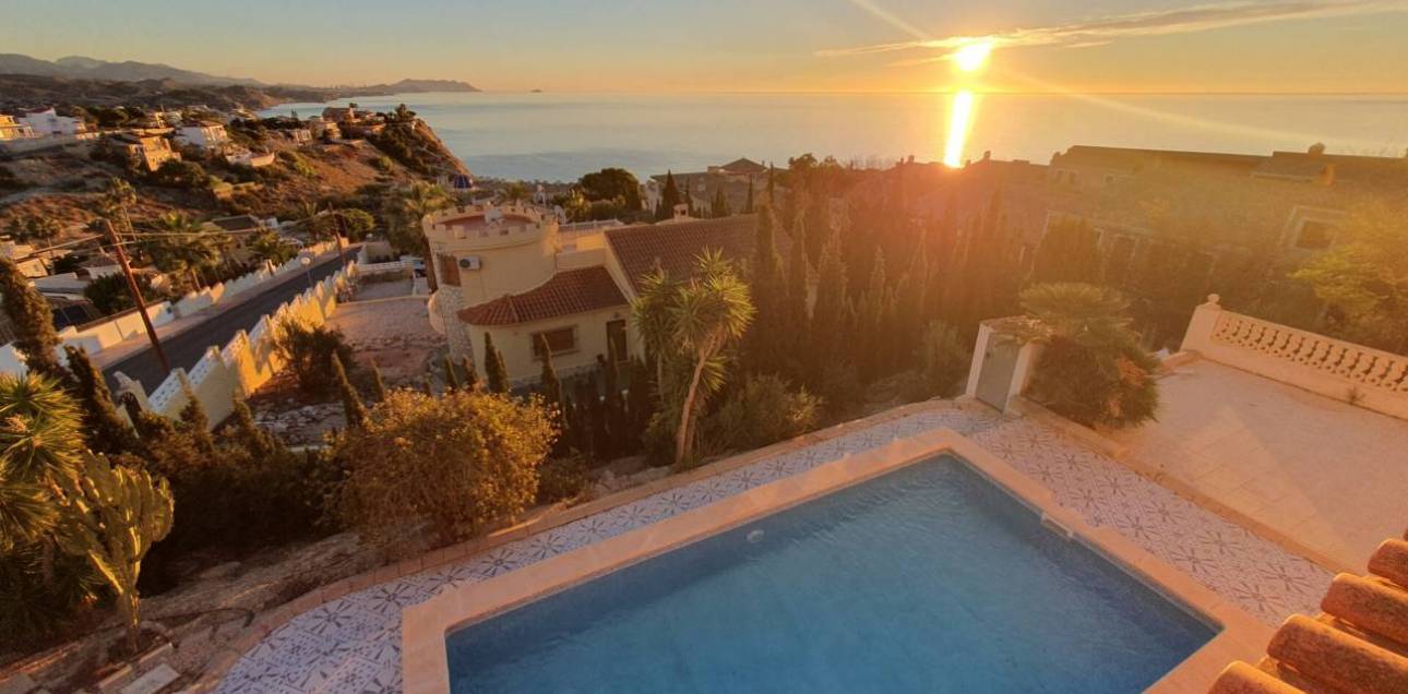 Resale - Chalet - El Campello - Norte-Venta Lanuza-Cala d'Or