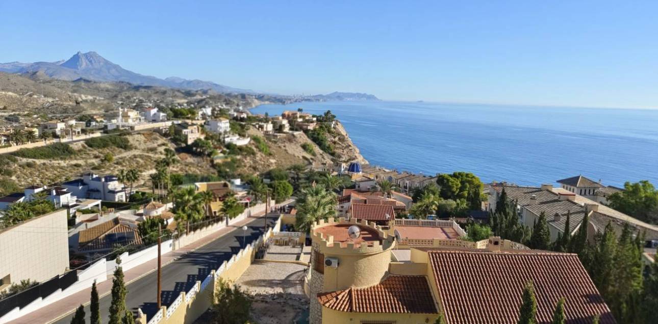 Resale - Chalet - El Campello - Norte-Venta Lanuza-Cala d'Or