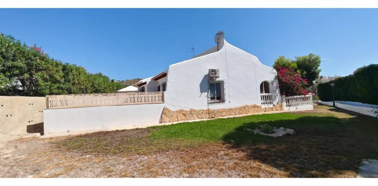 Resale - Bungalow - El Campello - Norte-Venta Lanuza-Cala d'Or