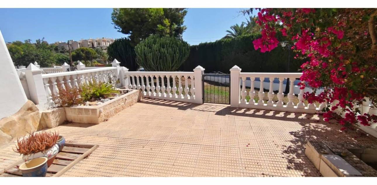 Resale - Bungalow - El Campello - Norte-Venta Lanuza-Cala d'Or