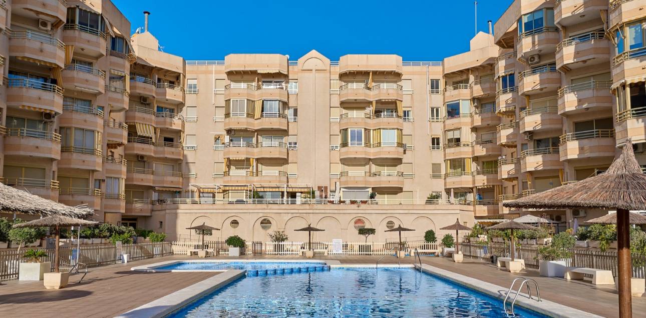 Resale - Apartment - El Campello - Platja Muchavista