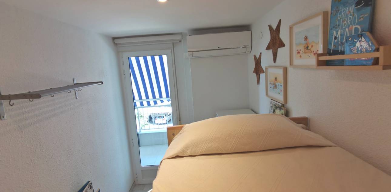 Resale - Apartment - El Campello - El Campello Playa