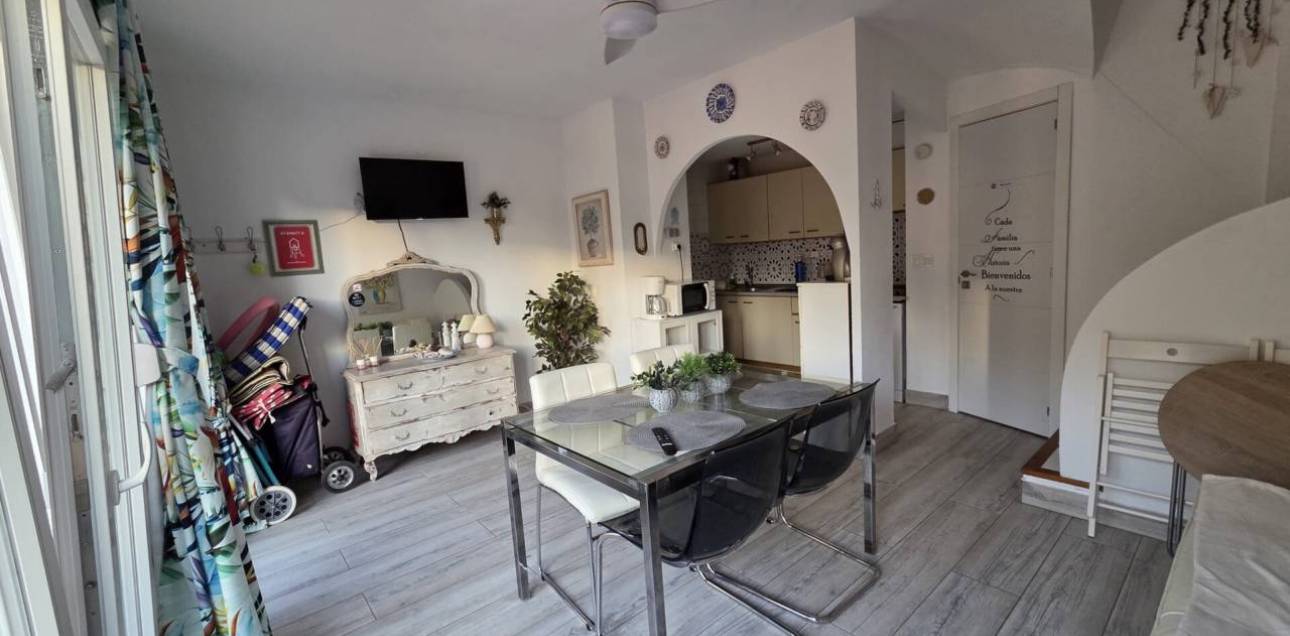 Resale - Bungalow - El Campello - La Almadraba-Coveta Fumà-Amerador