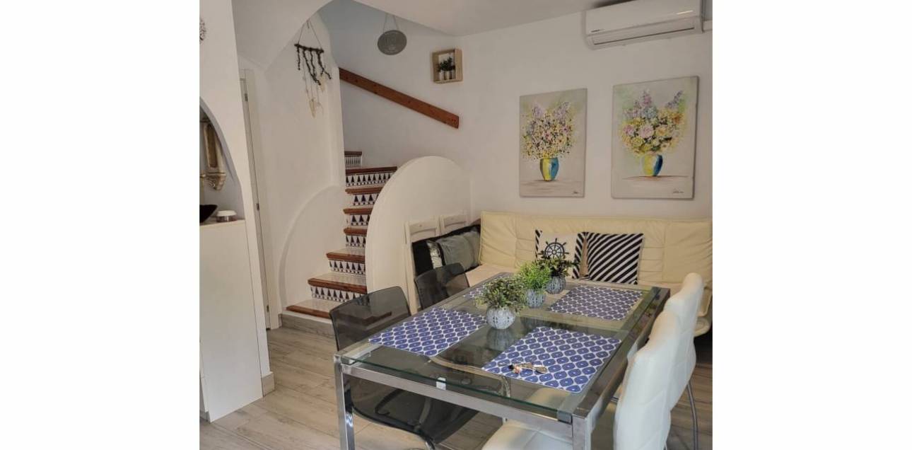 Resale - Bungalow - El Campello - La Almadraba-Coveta Fumà-Amerador