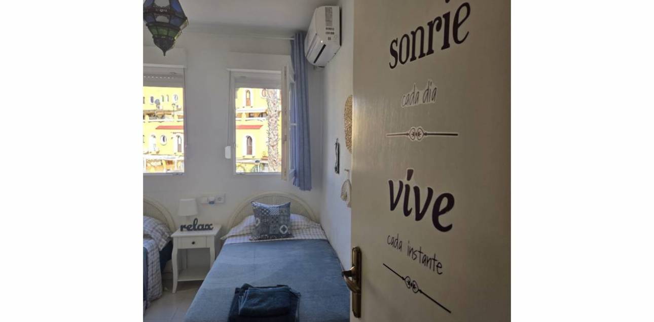 Resale - Bungalow - El Campello - La Almadraba-Coveta Fumà-Amerador